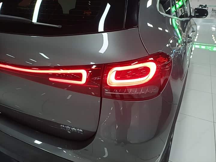 Mercedes-Benz EQA, 2023 — фото 8 из 9
