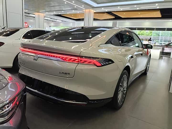 Buick Electra L7, 2025 — фото 7 из 9