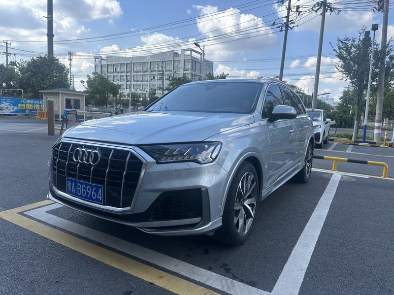 Audi Q7, 2025 — купить в Москве под ключ