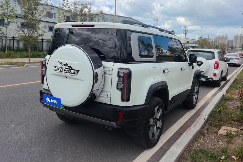 BAIC Beijing BJ40 Hybrid, 2025 — фото 3 из 10