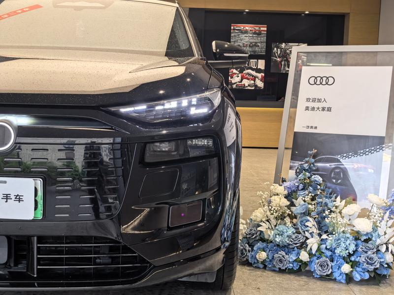 Audi Q6L e-tron, 2025 — фото 4 из 10
