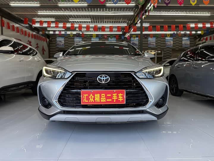 Toyota Yaris L Hatchback, 2022 — фото 3 из 9