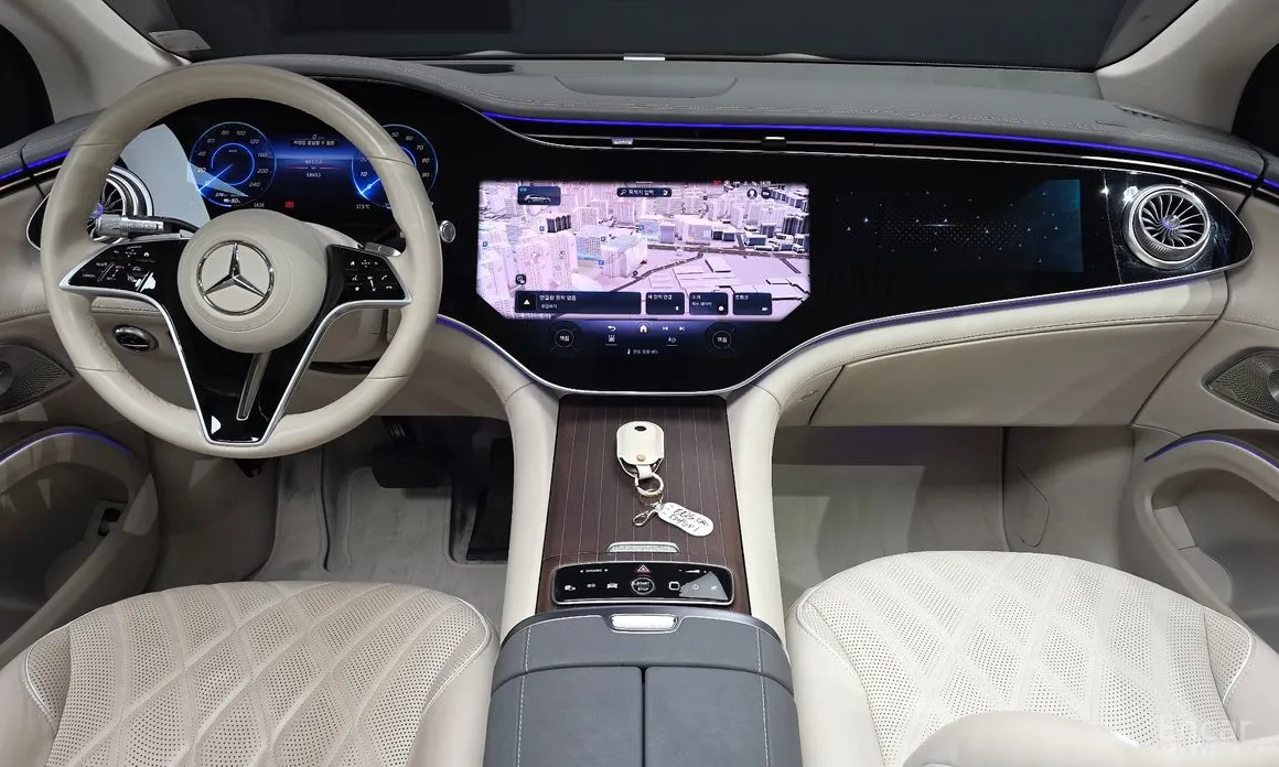 Mercedes-Benz EQS, 2023 — фото 7 из 12