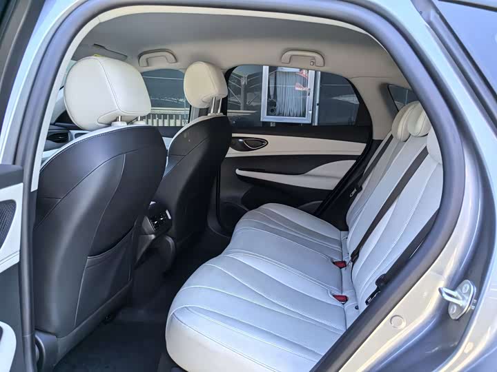 BYD Seal 05 DM-i Hybrid, 2025 — фото 9 из 9