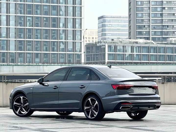 Audi A4L, 2025 — фото 3 из 7