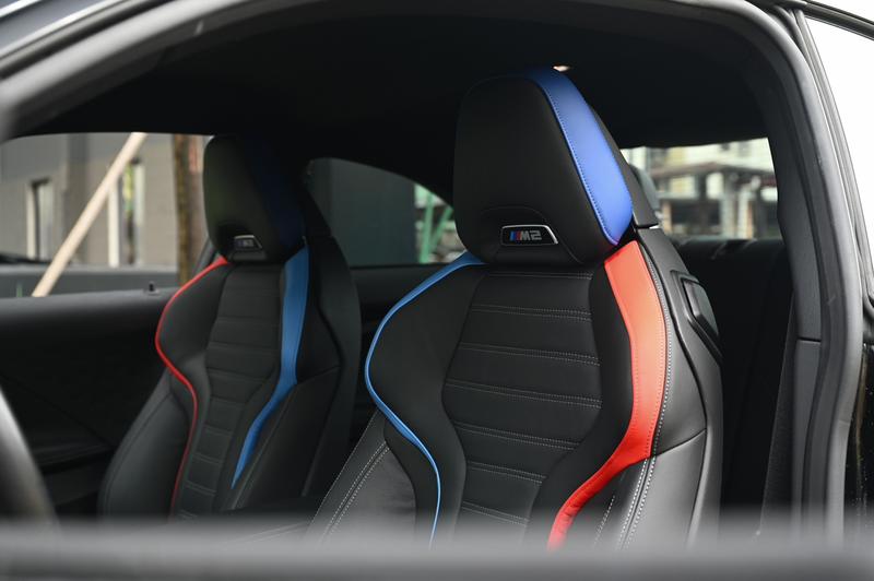 BMW M2, 2023 — фото 12 из 12