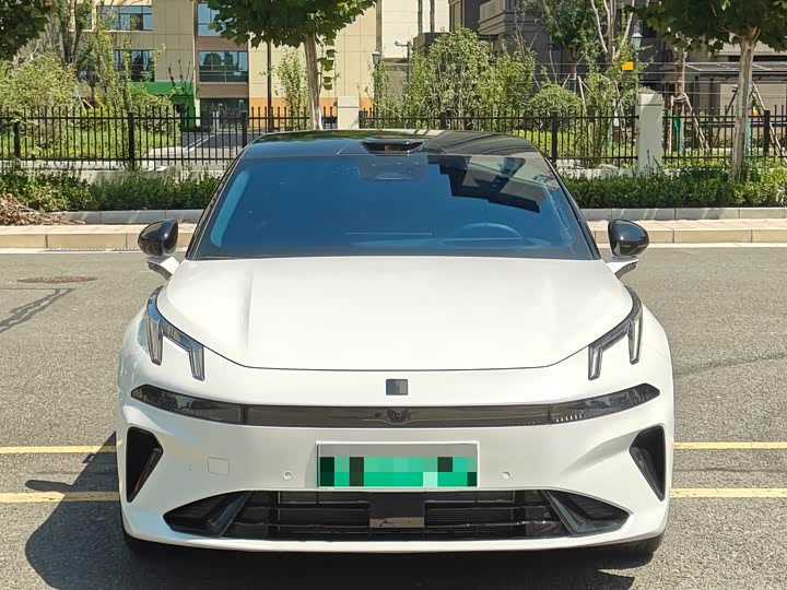 Lynk & Co 07 EM-P Hybrid, 2025 — фото 2 из 9