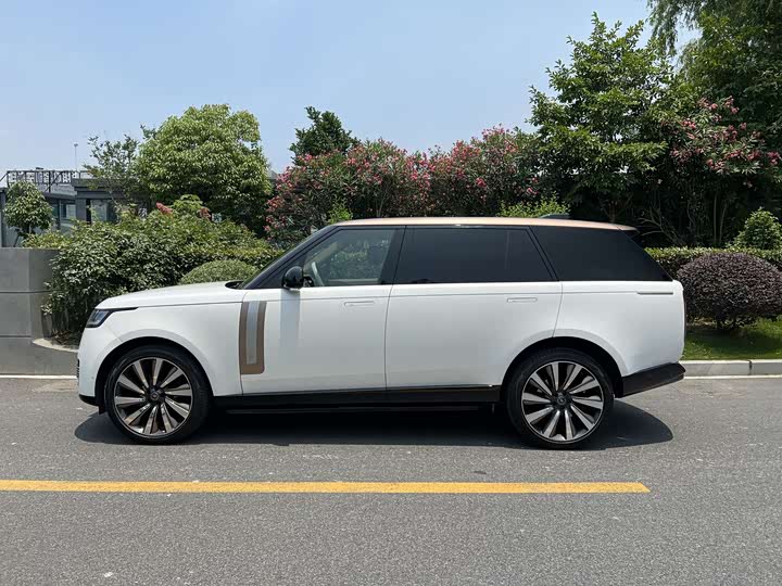 Land Rover Range Rover, 2024 — фото 2 из 5