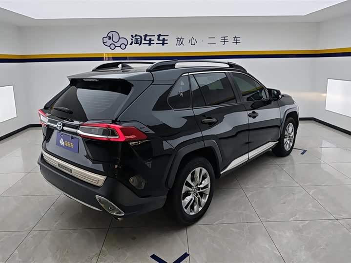 Toyota Wildlander, 2022 — фото 3 из 9