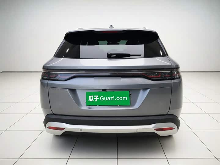 BYD Song L DM-i Hybrid, 2025 — фото 5 из 9