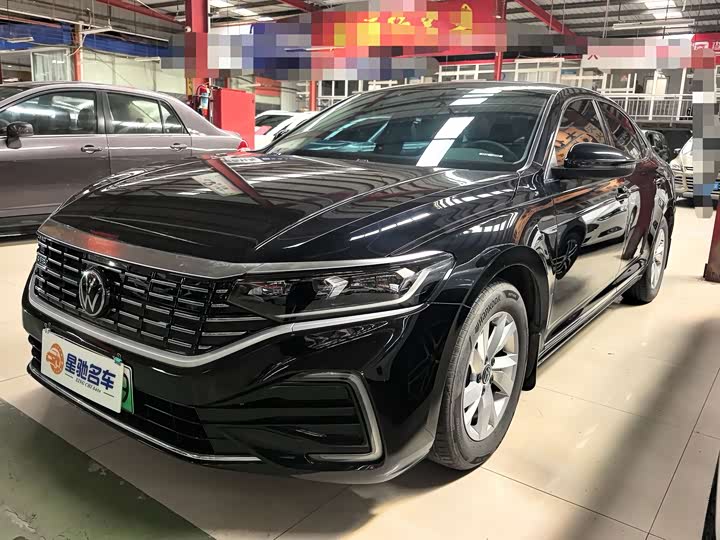 Volkswagen Passat Hybrid, 2022 — купить в Санкт-Петербурге под ключ