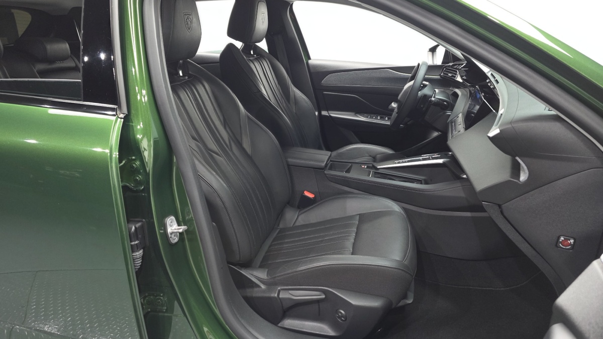 Peugeot 308, 2023 — фото 12 из 12