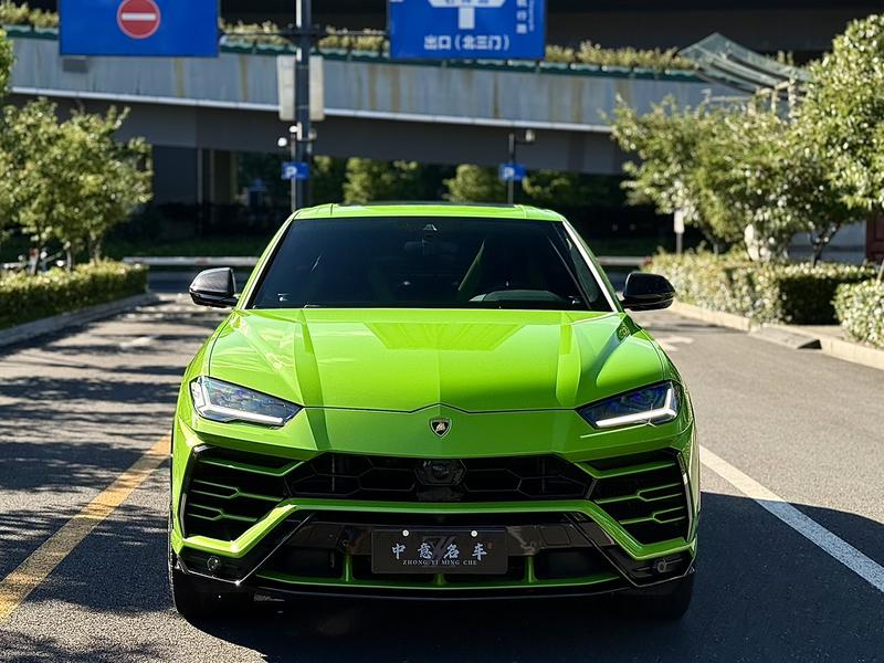 Lamborghini Urus, 2022 — фото 2 из 12