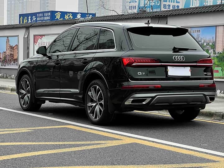 Audi Q7, 2023 — фото 6 из 9