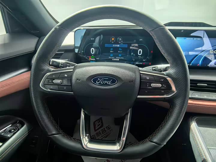 Ford Equator Hybrid, 2025 — фото 2 из 9