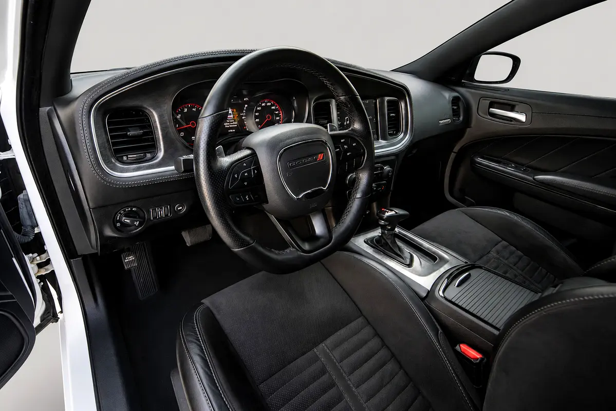 Dodge Charger, 2023 — фото 7 из 10