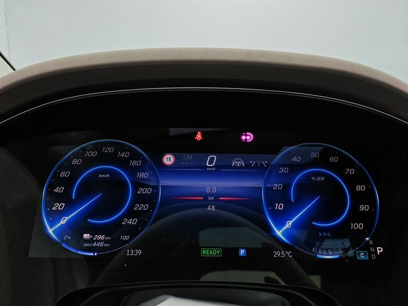 Mercedes-Benz EQS, 2025 — фото 9 из 12
