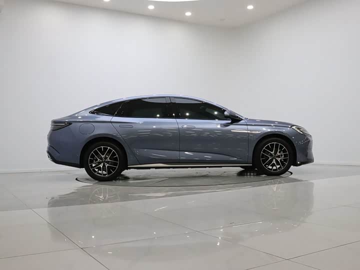 BYD Seal 07 DM-i Hybrid, 2025 — фото 9 из 9