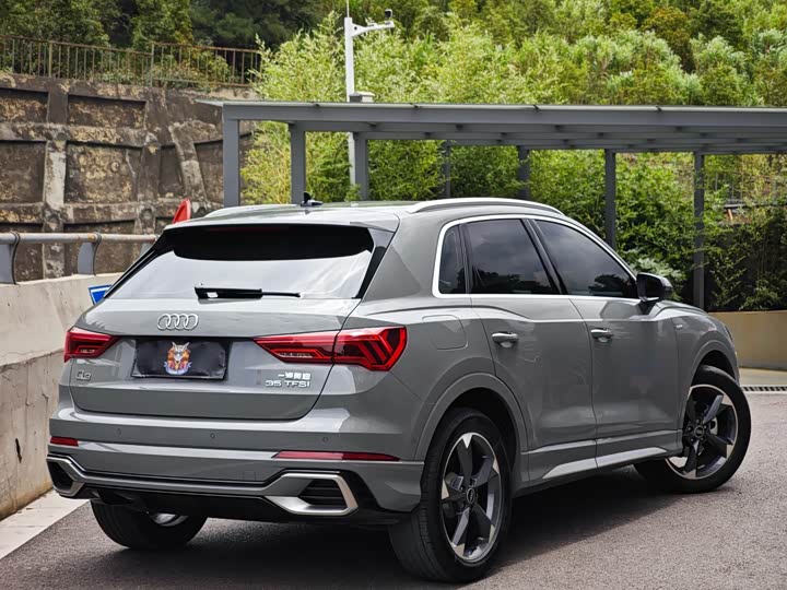 Audi Q3, 2023 — фото 4 из 9