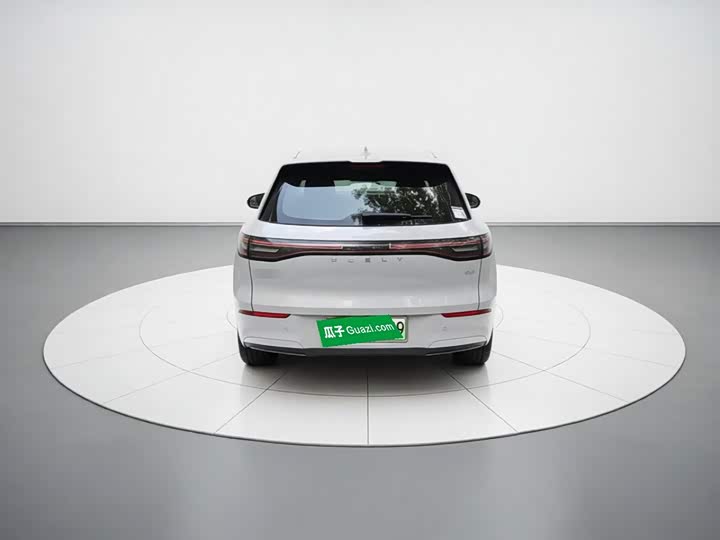 Geely Galaxy E5, 2024 — фото 3 из 9