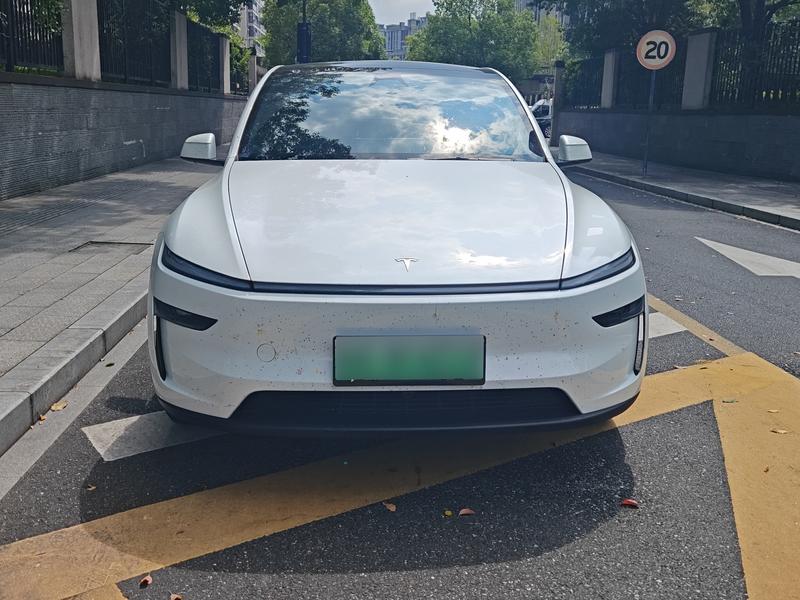Tesla Model Y, 2025 — фото 2 из 11