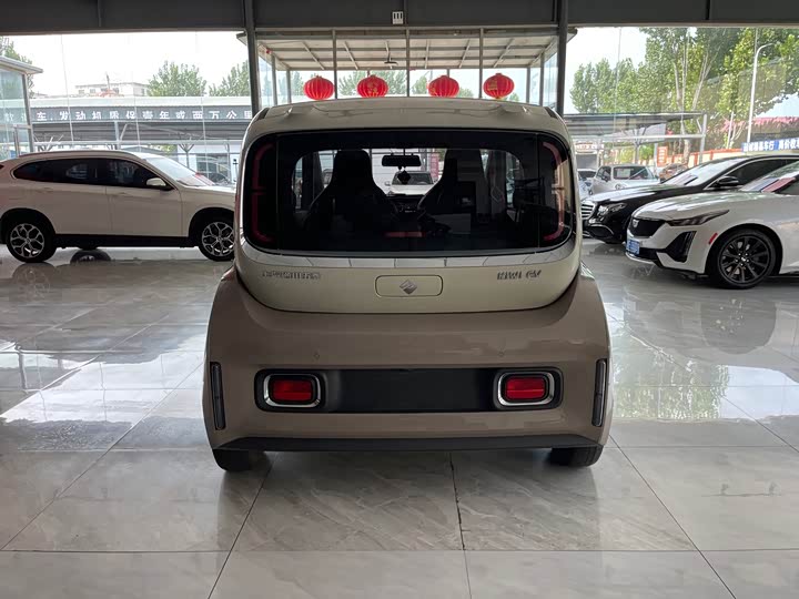 Baojun KiWi EV, 2023 — фото 8 из 9