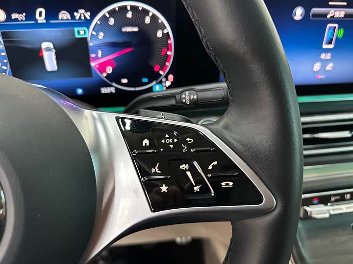 Mercedes-Benz V-Class, 2024 — фото 8 из 9