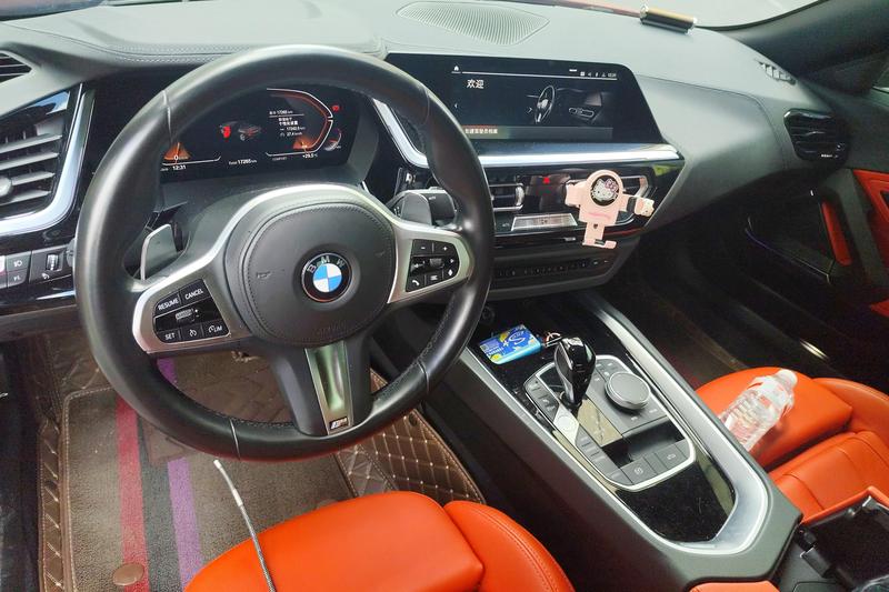 BMW Z4, 2023 — фото 6 из 8
