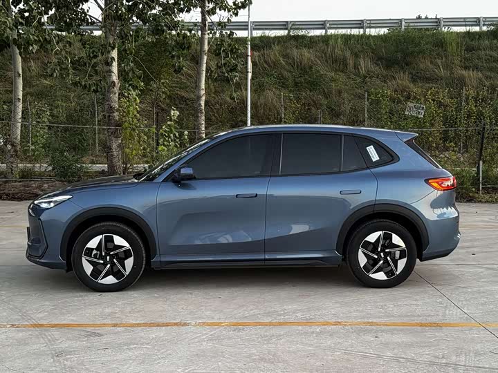 Geely Galaxy E5, 2025 — фото 3 из 9