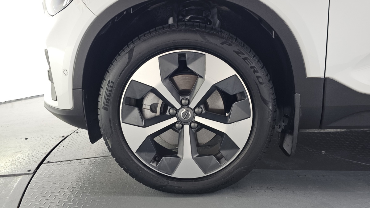 Volvo XC40, 2024 — фото 5 из 12