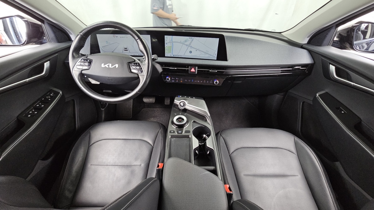 Kia EV6, 2022 — фото 6 из 12