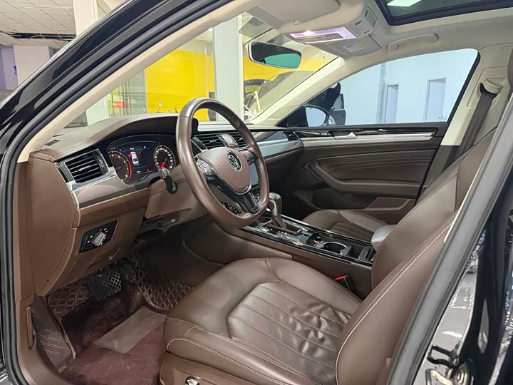 Volkswagen Phideon, 2023 — фото 4 из 9