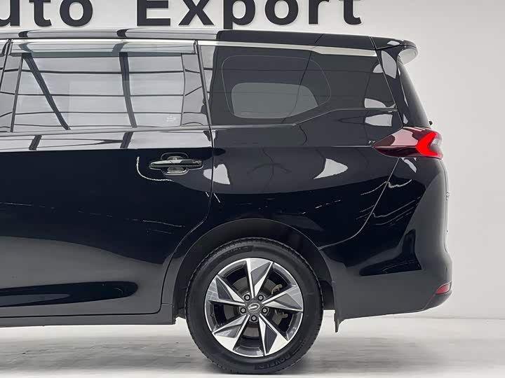GAC Trumpchi M6, 2022 — фото 7 из 9