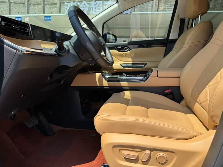GAC Trumpchi E8, 2024 — фото 7 из 9
