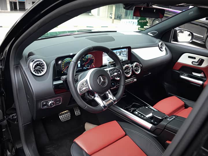 Mercedes-Benz GLA-Class AMG, 2022 — фото 7 из 9