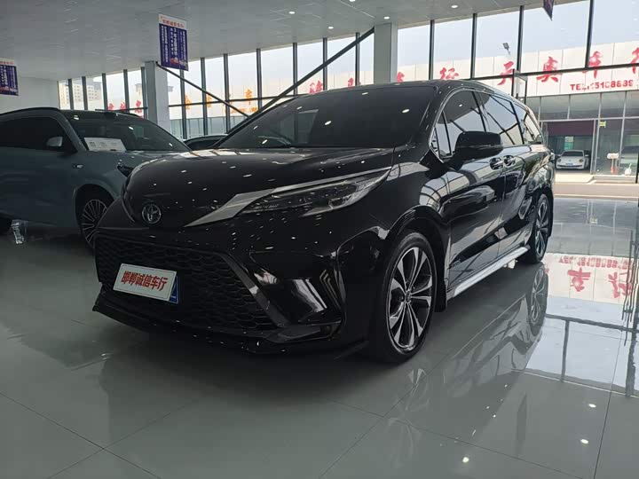 Toyota Granvia, 2024 — купить в Орле под ключ