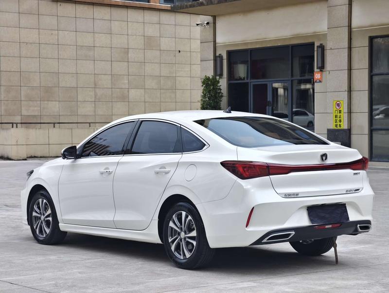 Changan Eado Plus, 2023 — фото 4 из 10