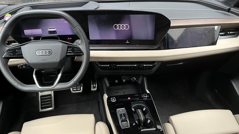 Audi Q6L e-tron, 2025 — фото 4 из 6