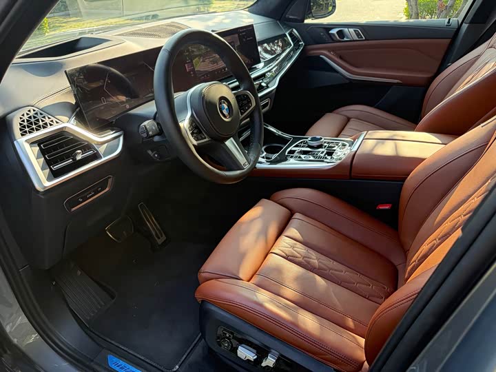 BMW X7, 2025 — фото 6 из 9