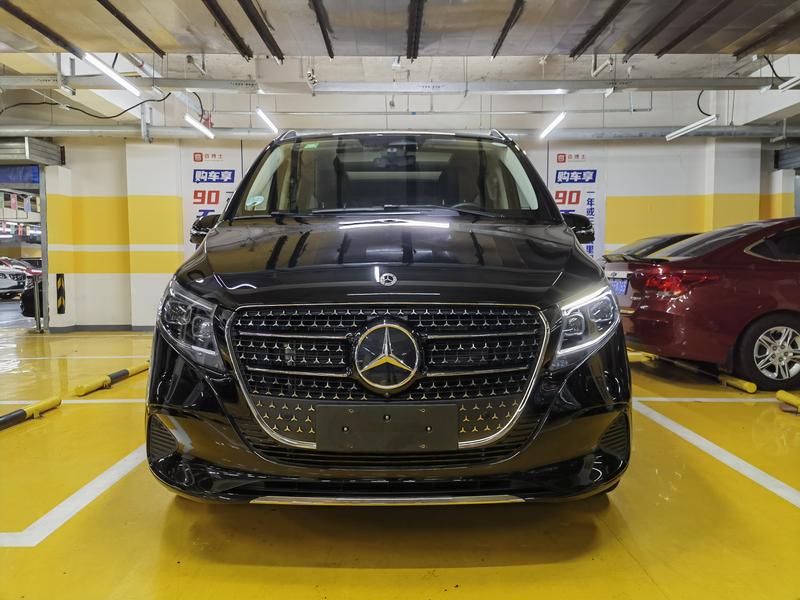 Mercedes-Benz V-Class, 2024 — фото 2 из 12