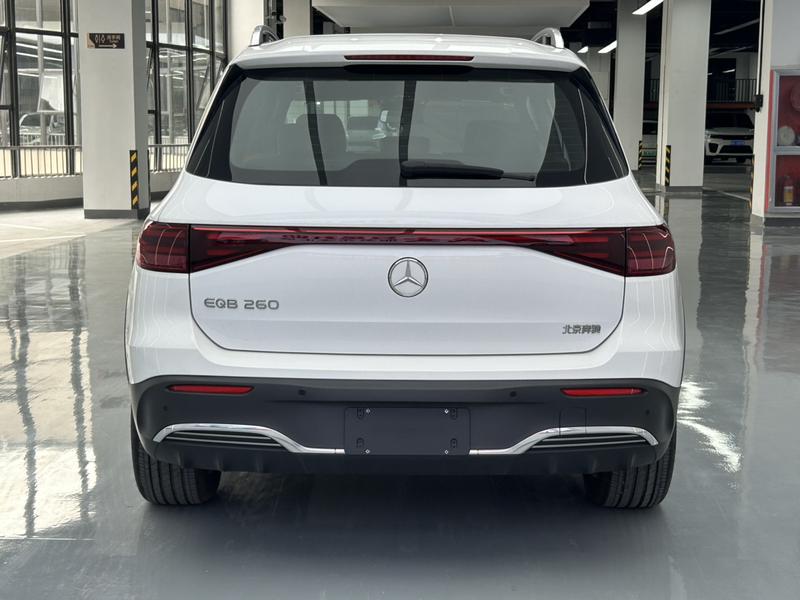 Mercedes-Benz EQB, 2026 — фото 5 из 12