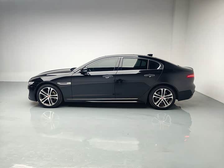 Jaguar XE L, 2021 — фото 6 из 9