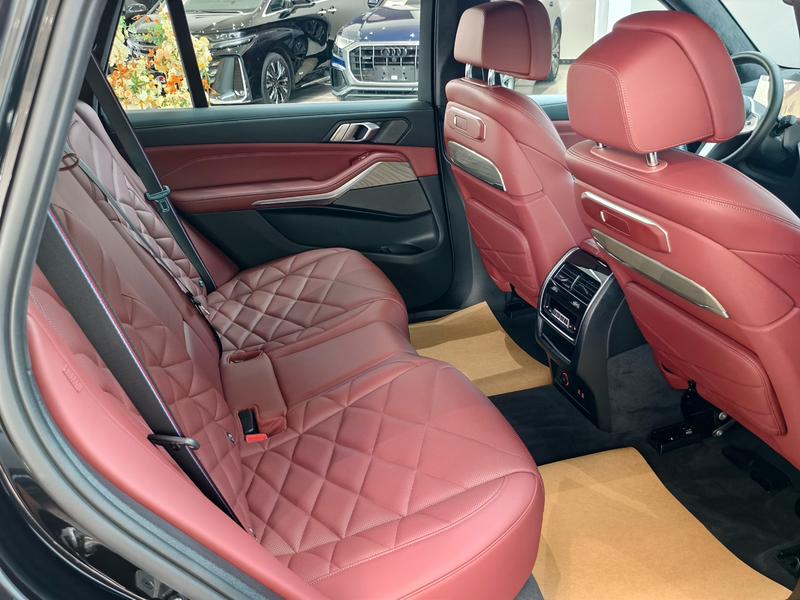 BMW X5, 2025 — фото 10 из 12