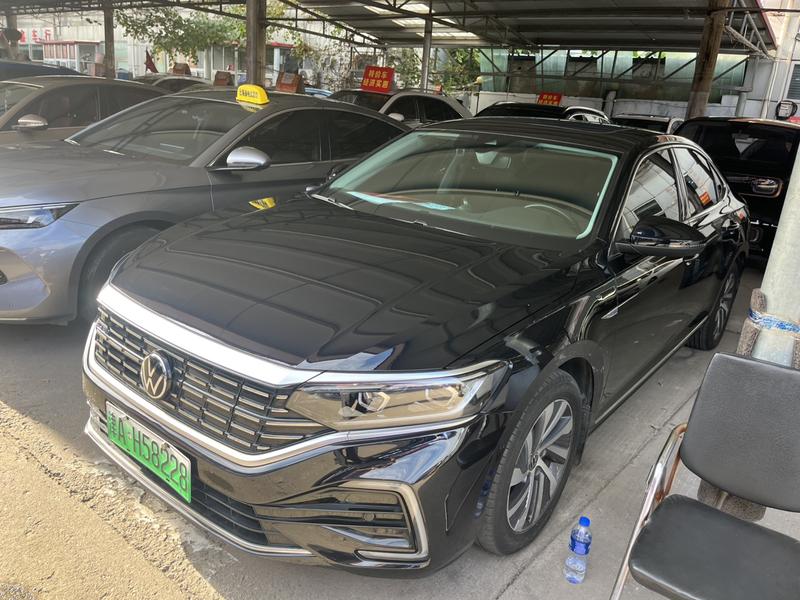 Volkswagen Passat Hybrid, 2022 — купить в Санкт-Петербурге под ключ