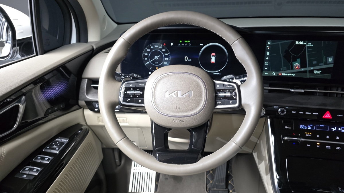 Kia Carnival, 2023 — фото 12 из 12