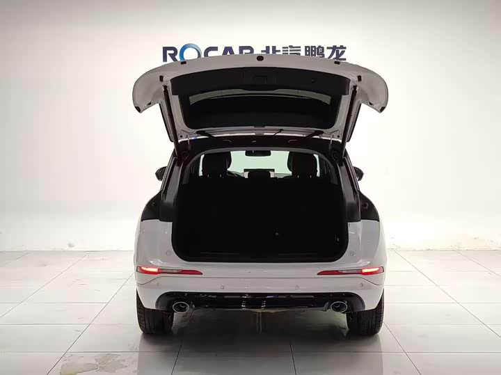 Lincoln Corsair Hybrid, 2022 — фото 6 из 9
