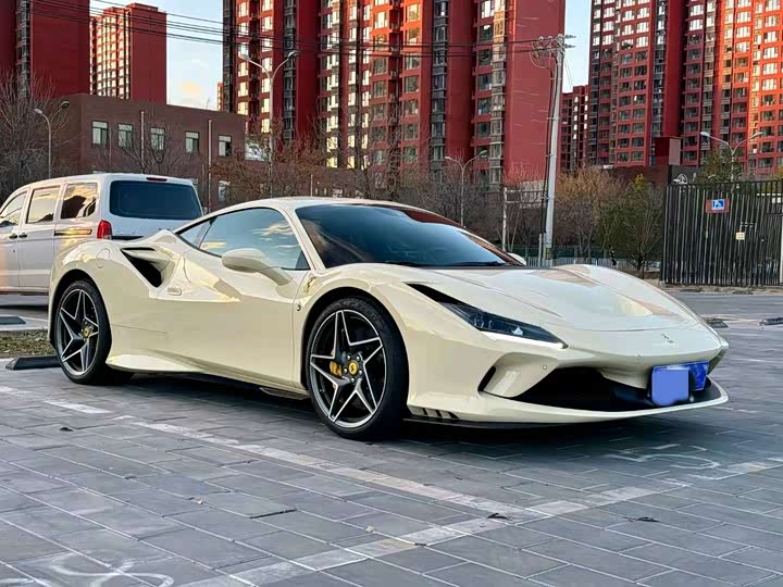 Ferrari F8, 2023 — фото 3 из 7