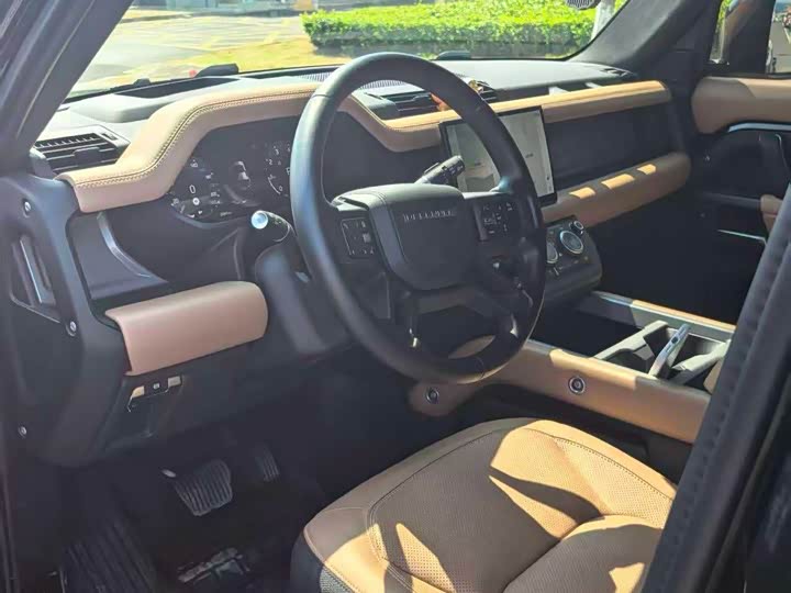 Land Rover Defender, 2024 — фото 8 из 9