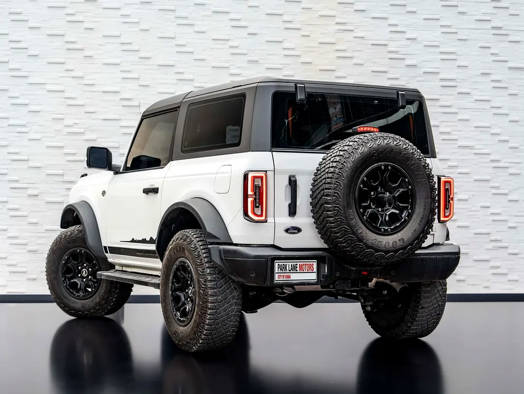 Ford Bronco, 2023 — фото 2 из 10