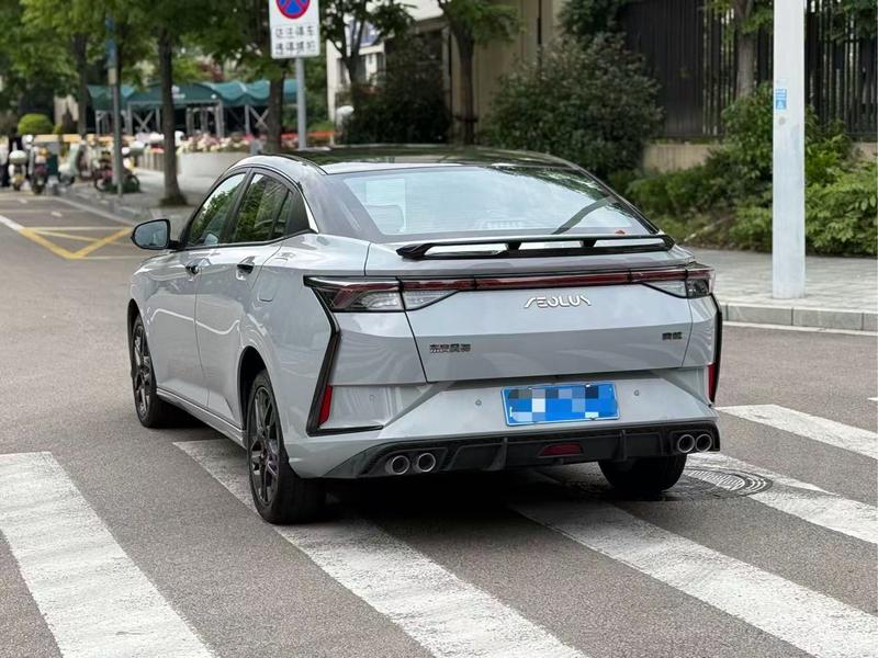 Dongfeng Aeolus Yixuan, 2022 — фото 3 из 11